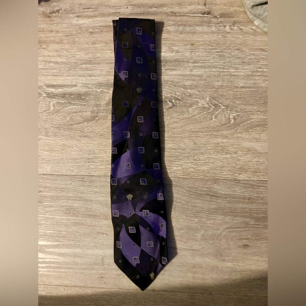 Versace Geometric Purple and Black Tie